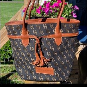 Dooney & Bourke handbag